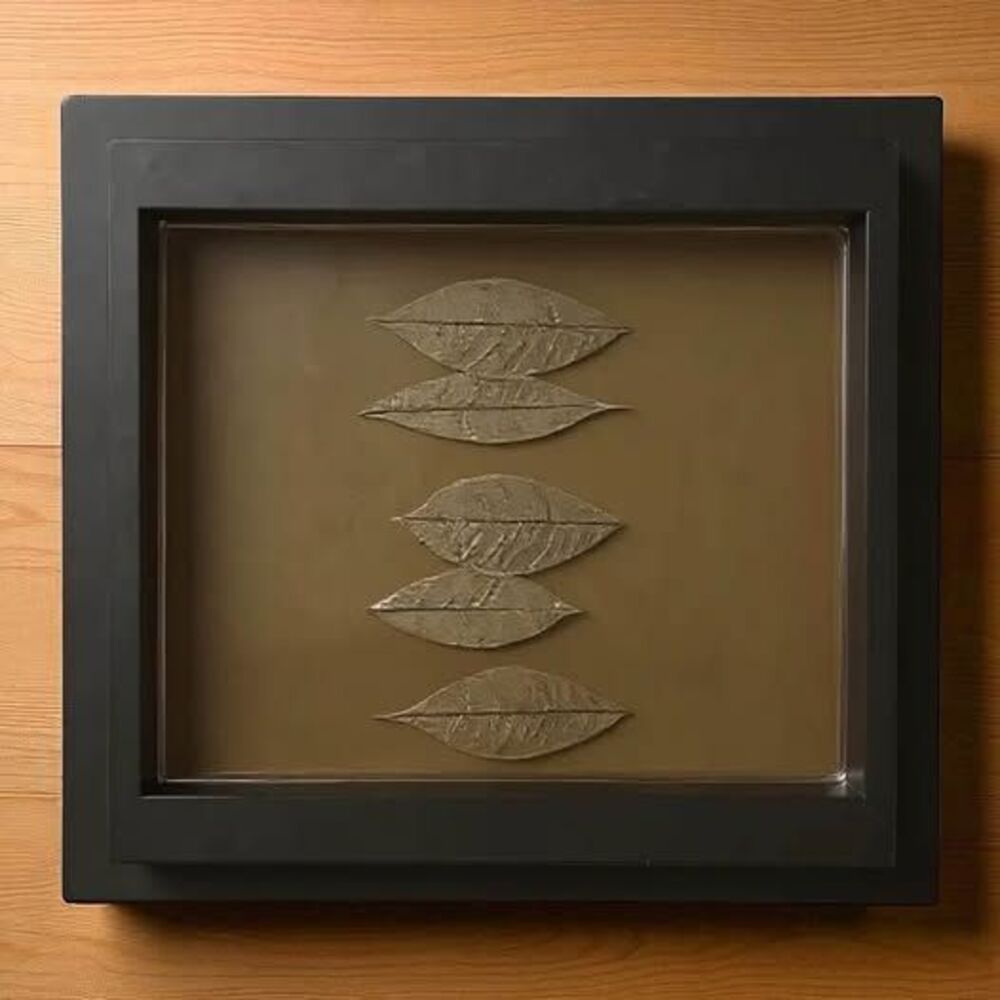2 Nested Serving Trays w/Clear Tinted Center and Leaves
